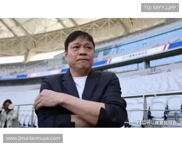 国足名宿回应白旗争议直言不讳年纪非借口